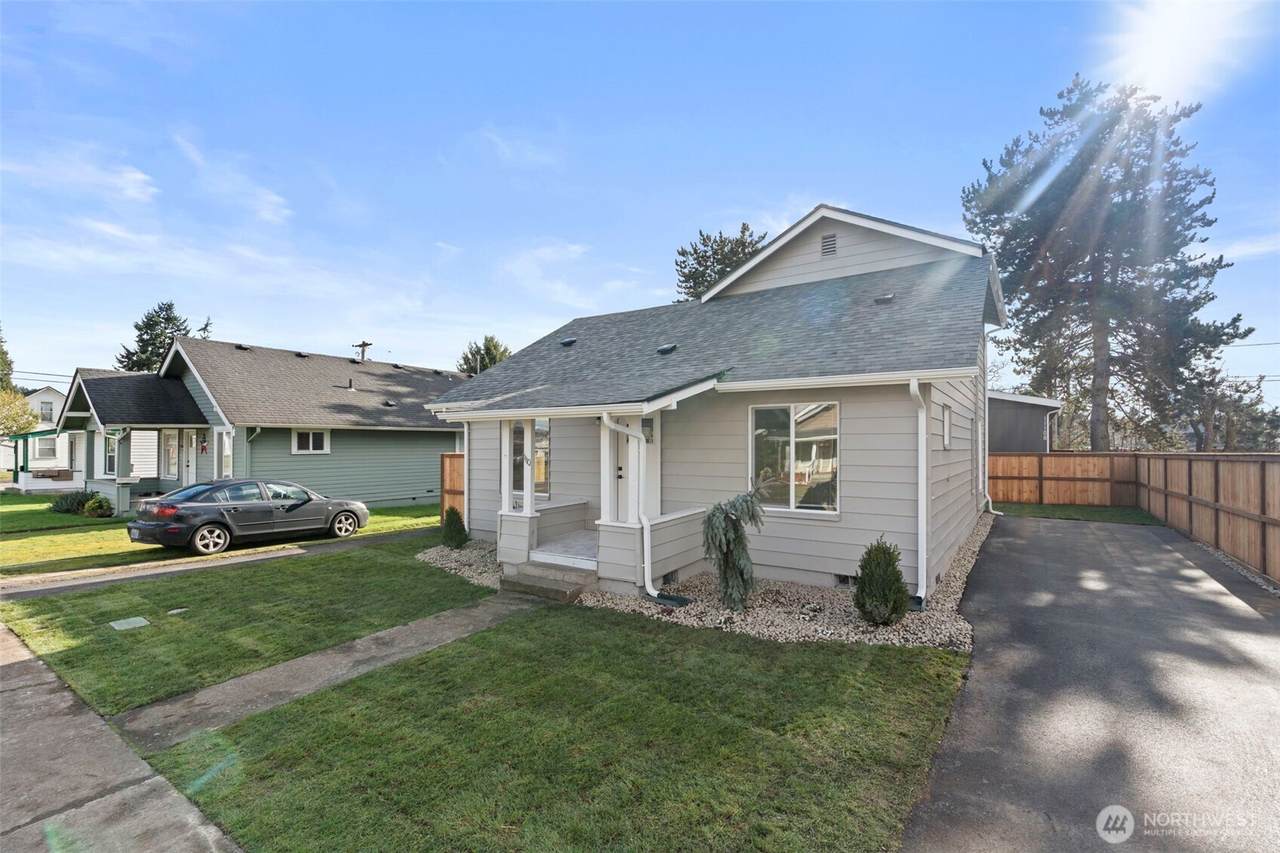 1110 Walnut - Photo 1