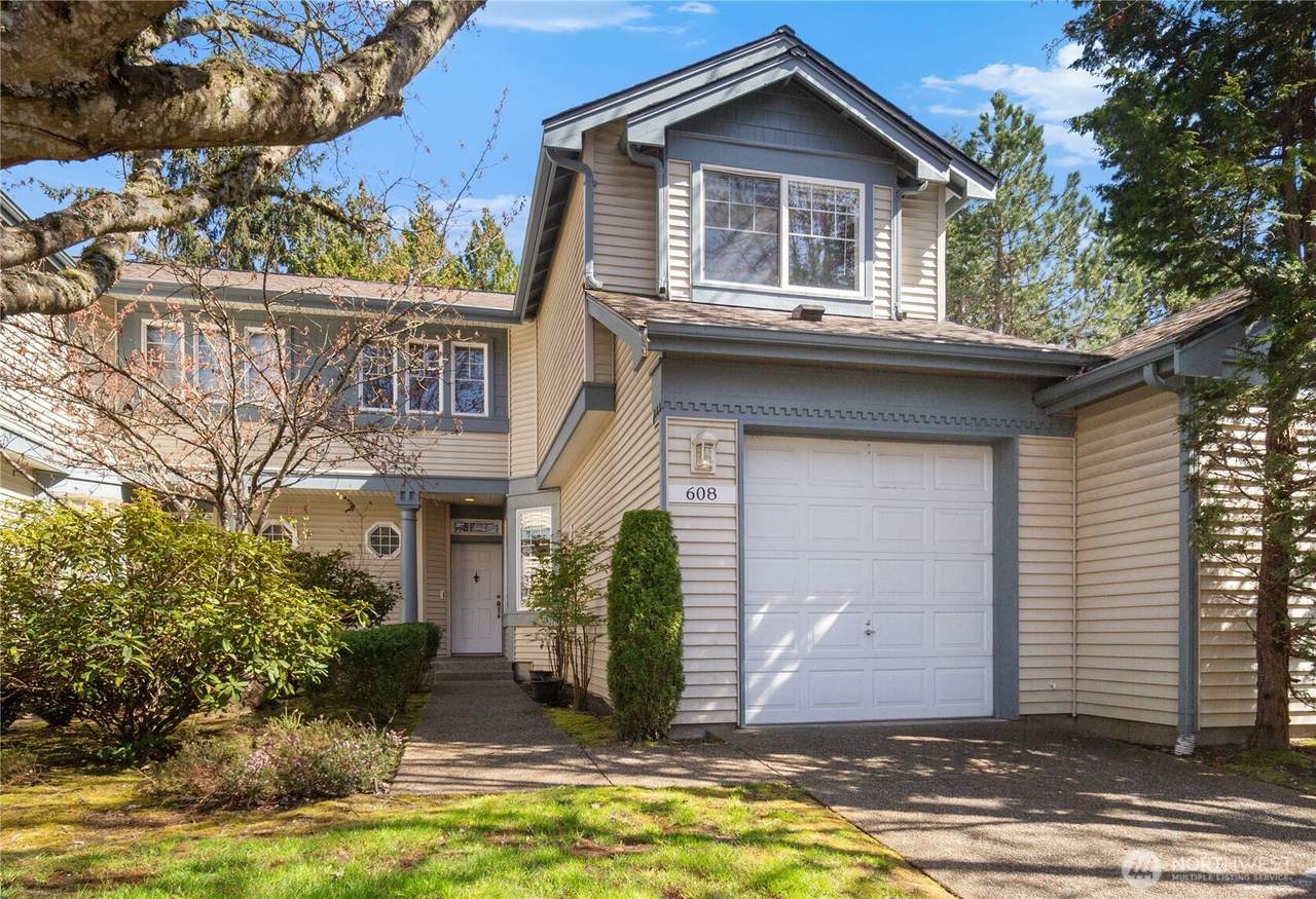 608 Chelan Place - Photo 1