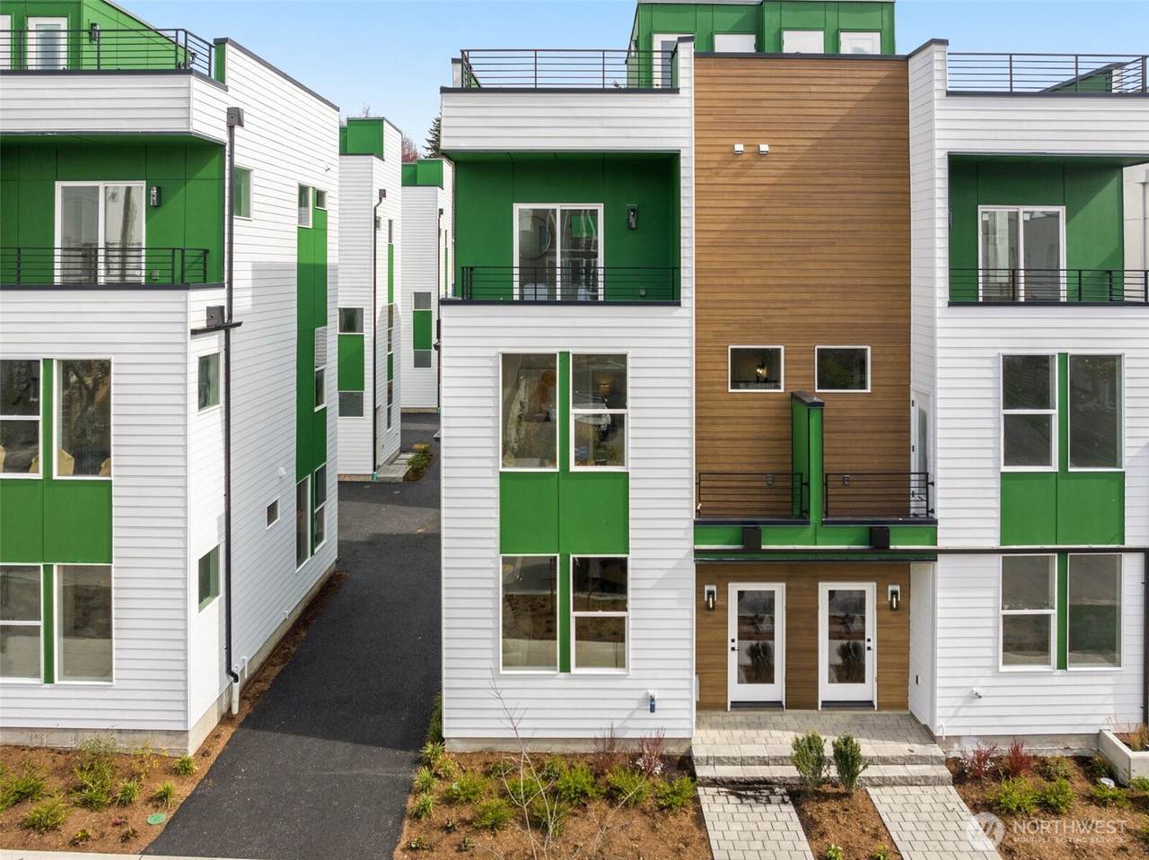 906 A 28th Avenue - Photo 1