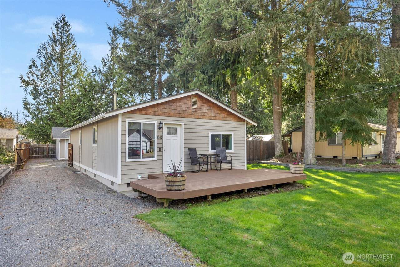 3312 159th Place - Photo 1