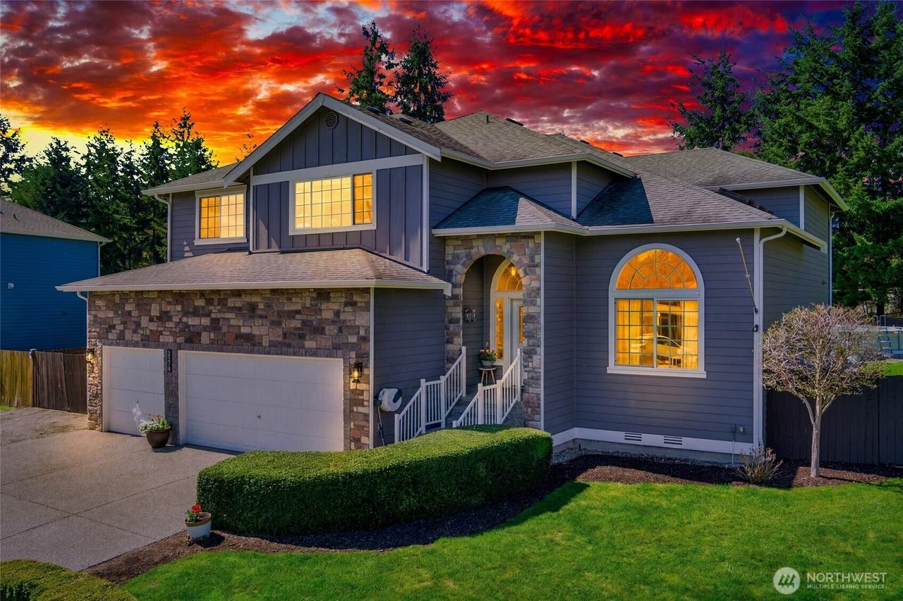 15910 27th Avenue - Photo 1