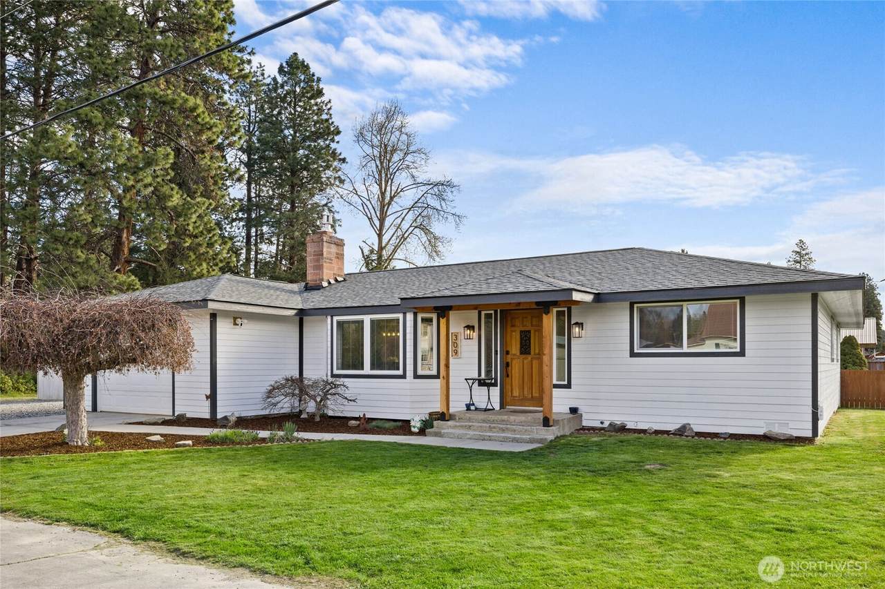 309 7th Street - Photo 1