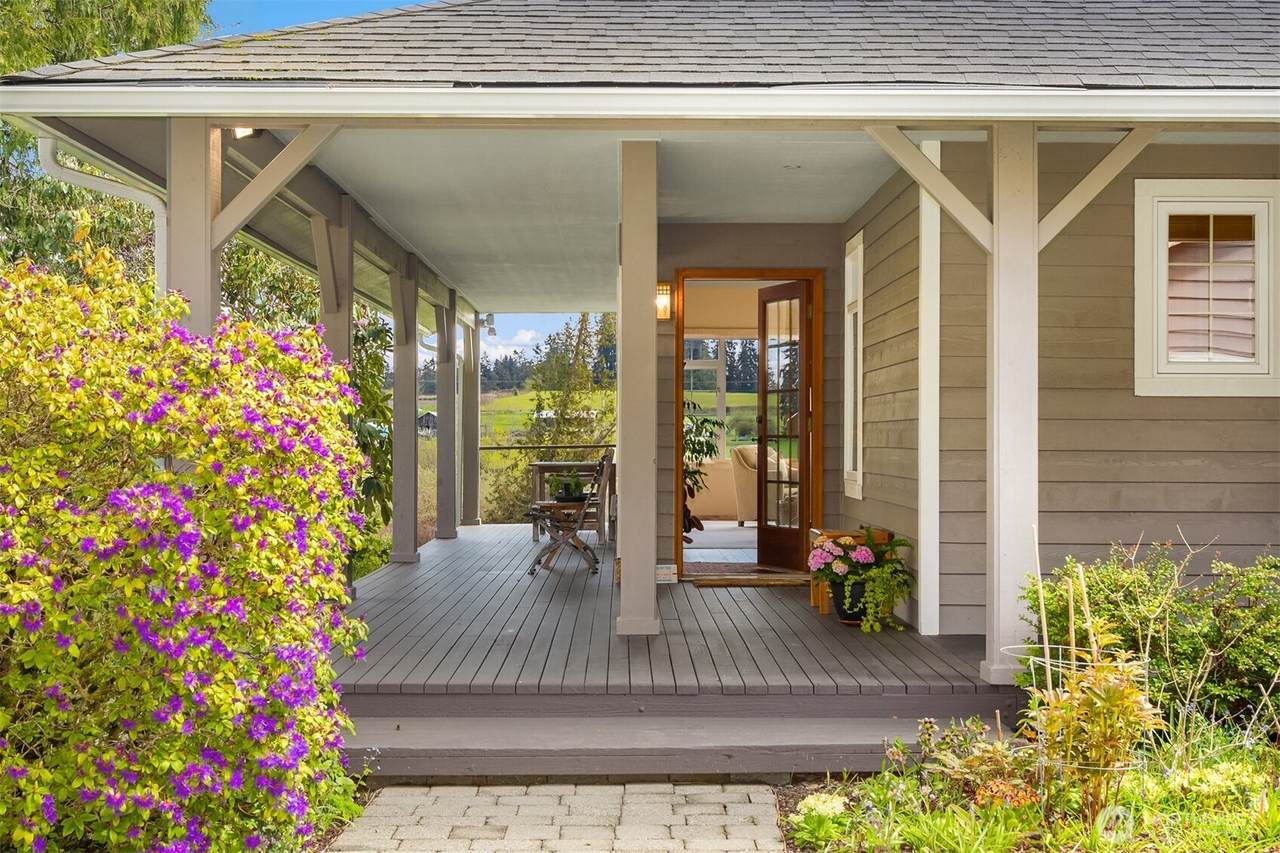 37695 Hansville Road - Photo 1