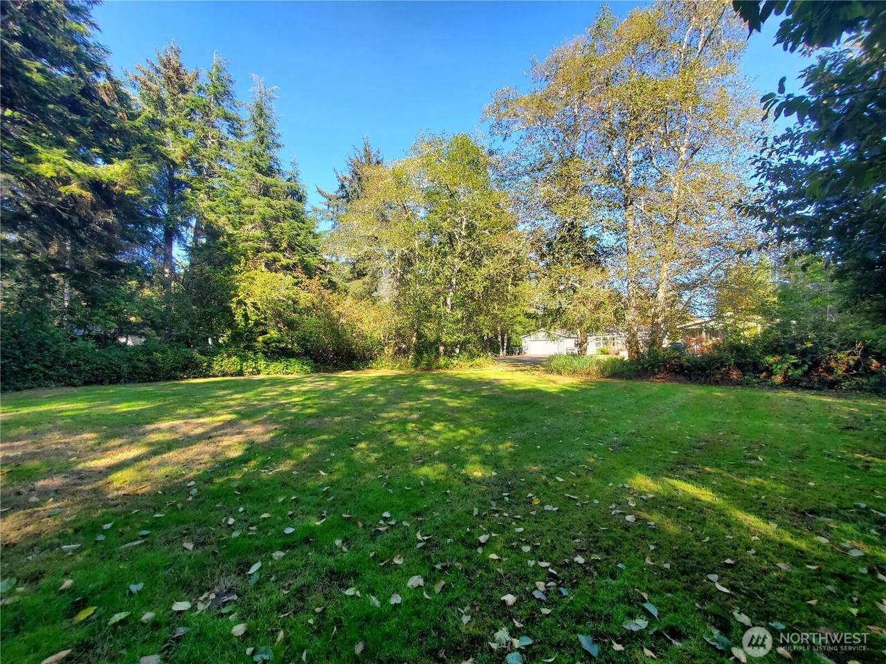 741 Chenois Avenue - Photo 1