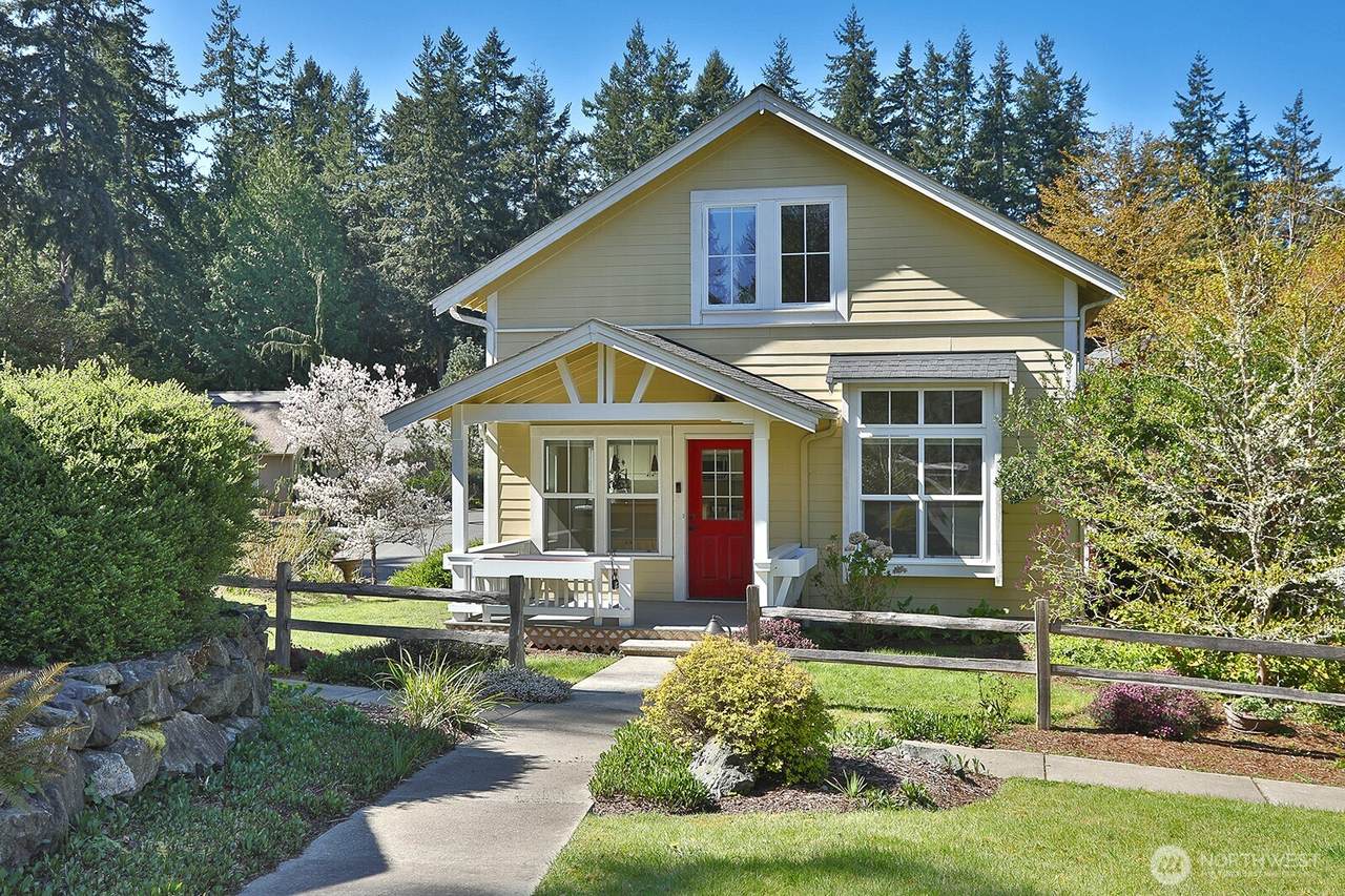1074 Village Loop - Photo 1