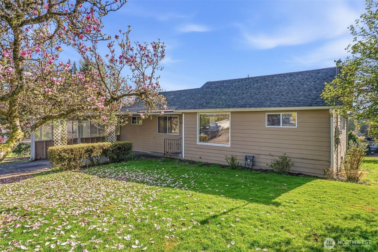 3323 Columbia Heights Road - Photo 1