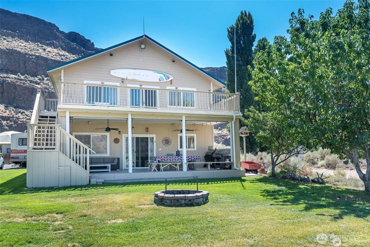 312 River Drive - Photo 1