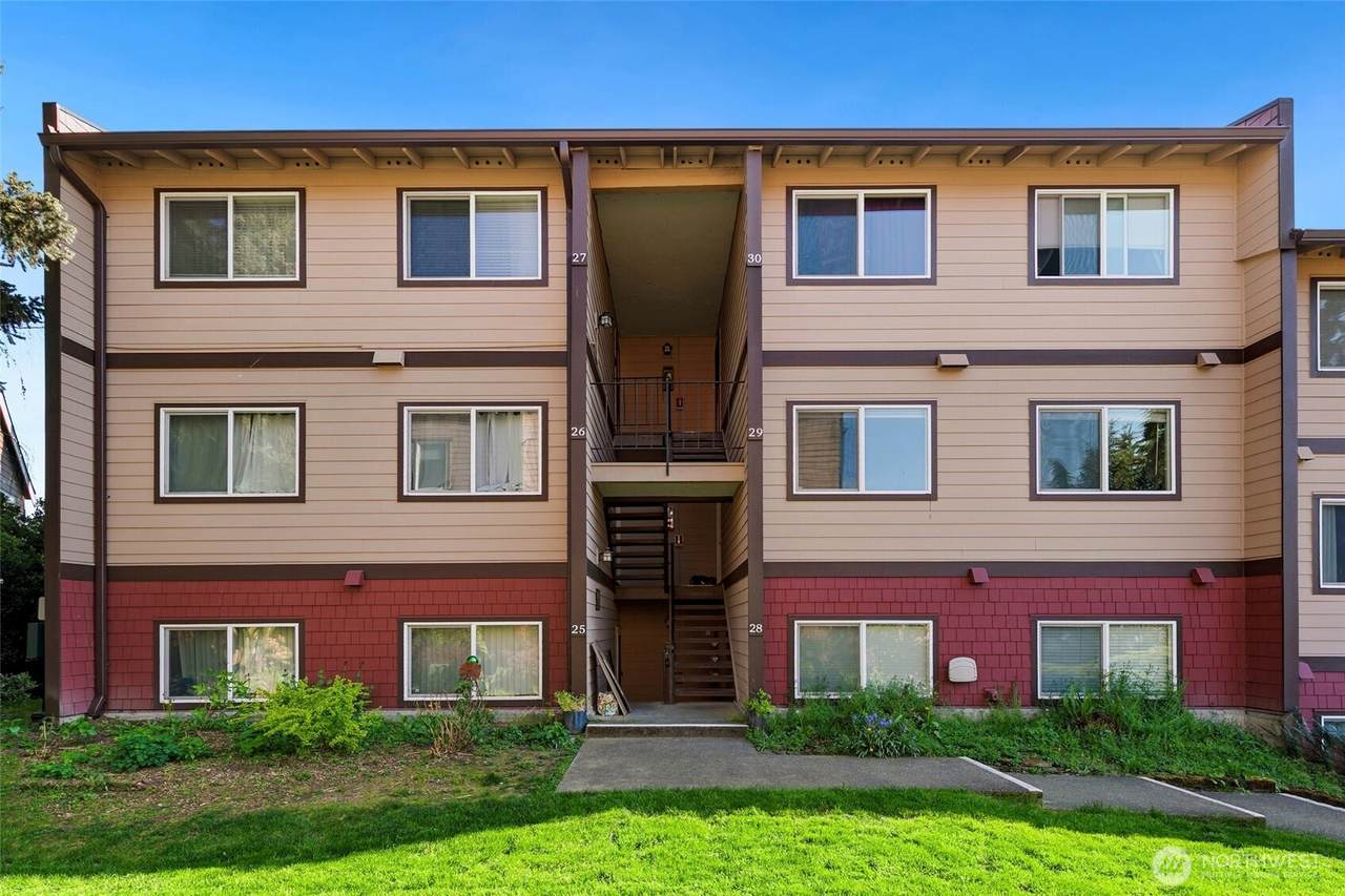 17430 Ambaum Boulevard - Photo 1