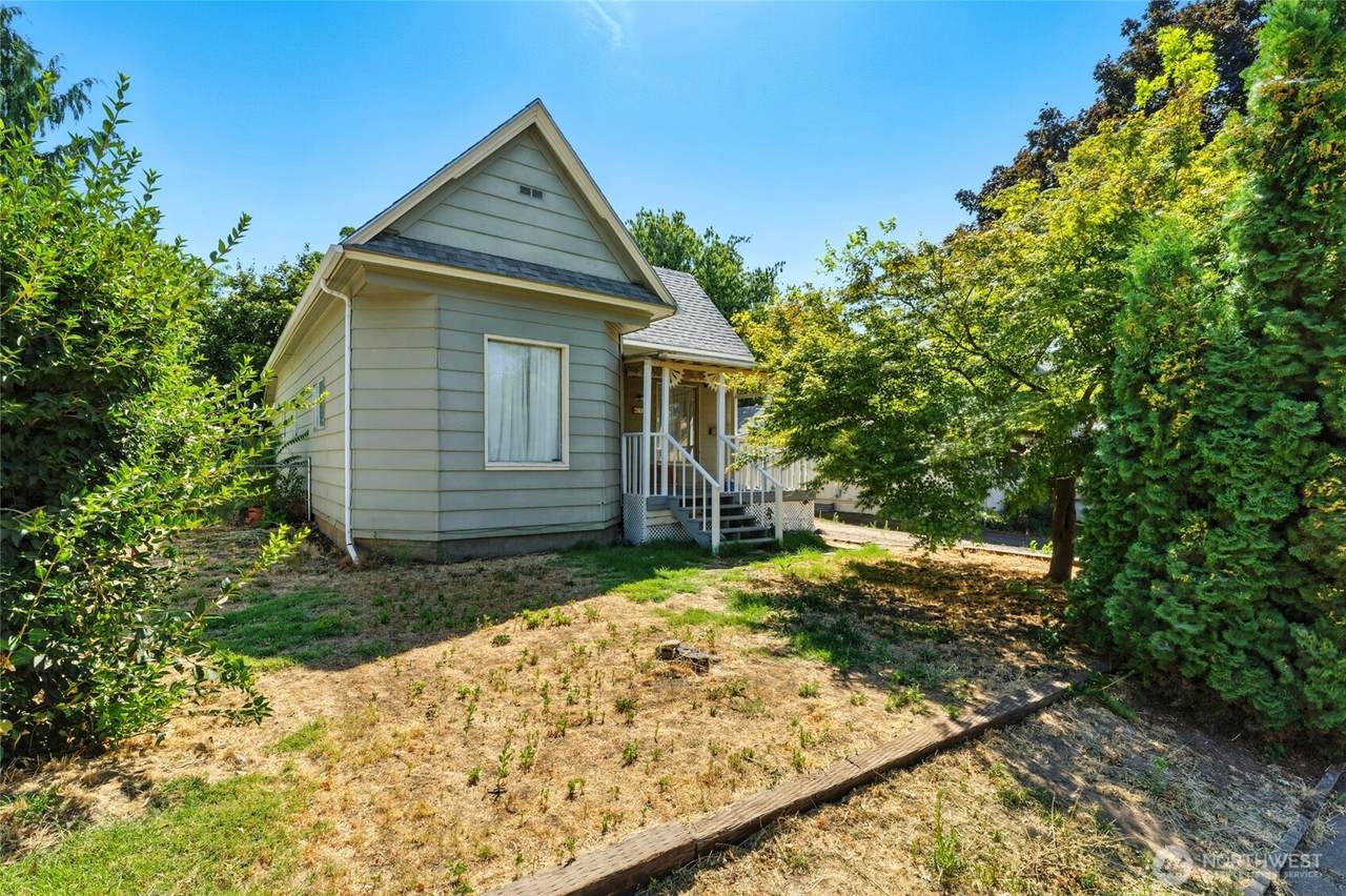 712 Rose Street - Photo 1