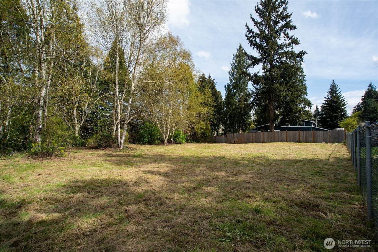 11409 93rd Avenue - Photo 1
