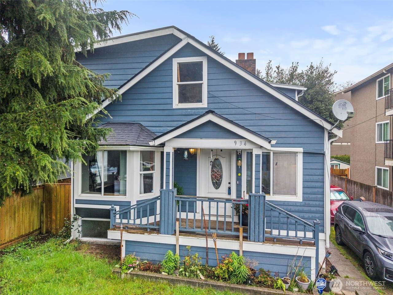 934 100th Street - Photo 1