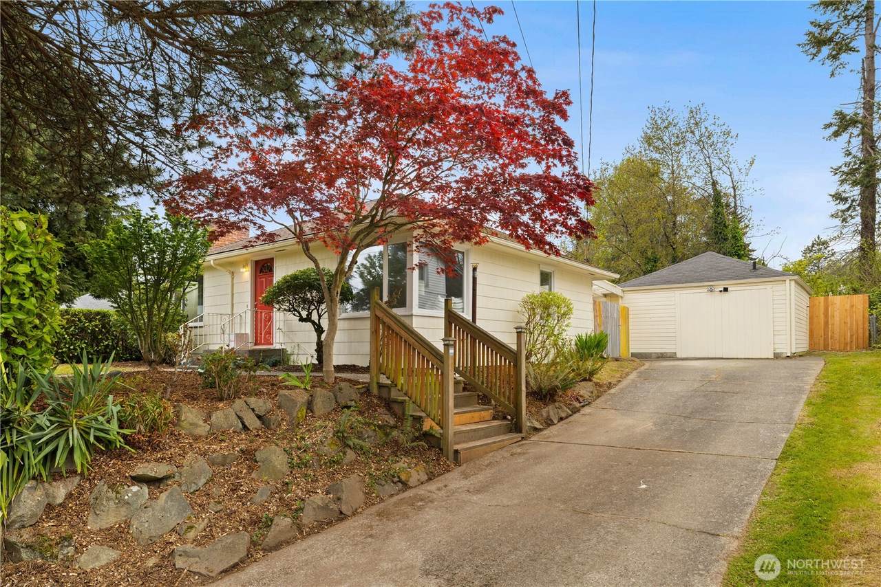 11253 35th Avenue - Photo 1