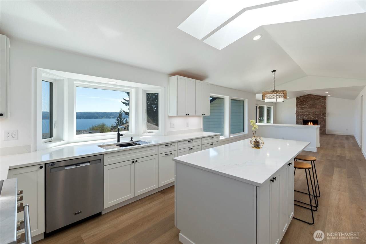 800 Thorndyke Road - Photo 1