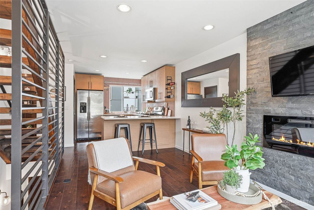 7752 Delridge Way - Photo 1