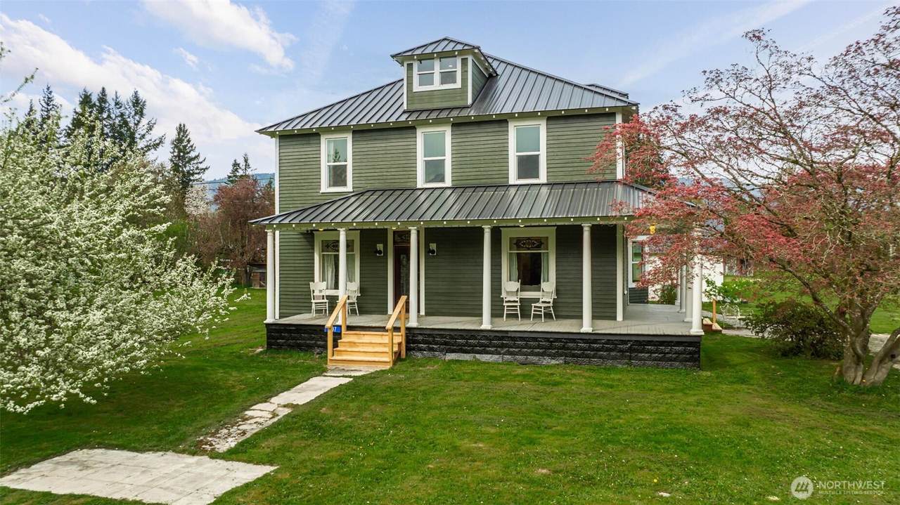 307 Maple Street - Photo 1