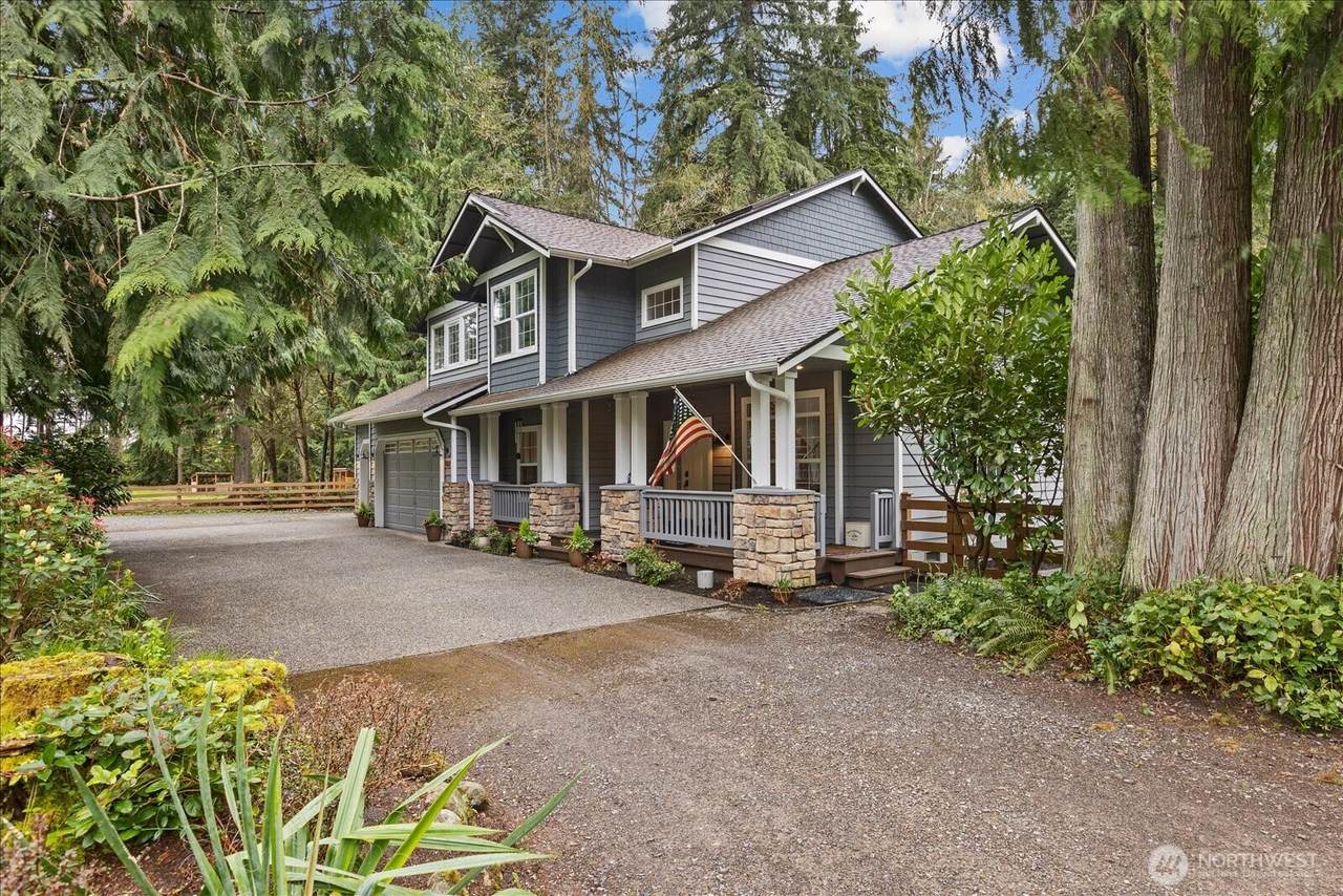 9327 164th Street - Photo 1