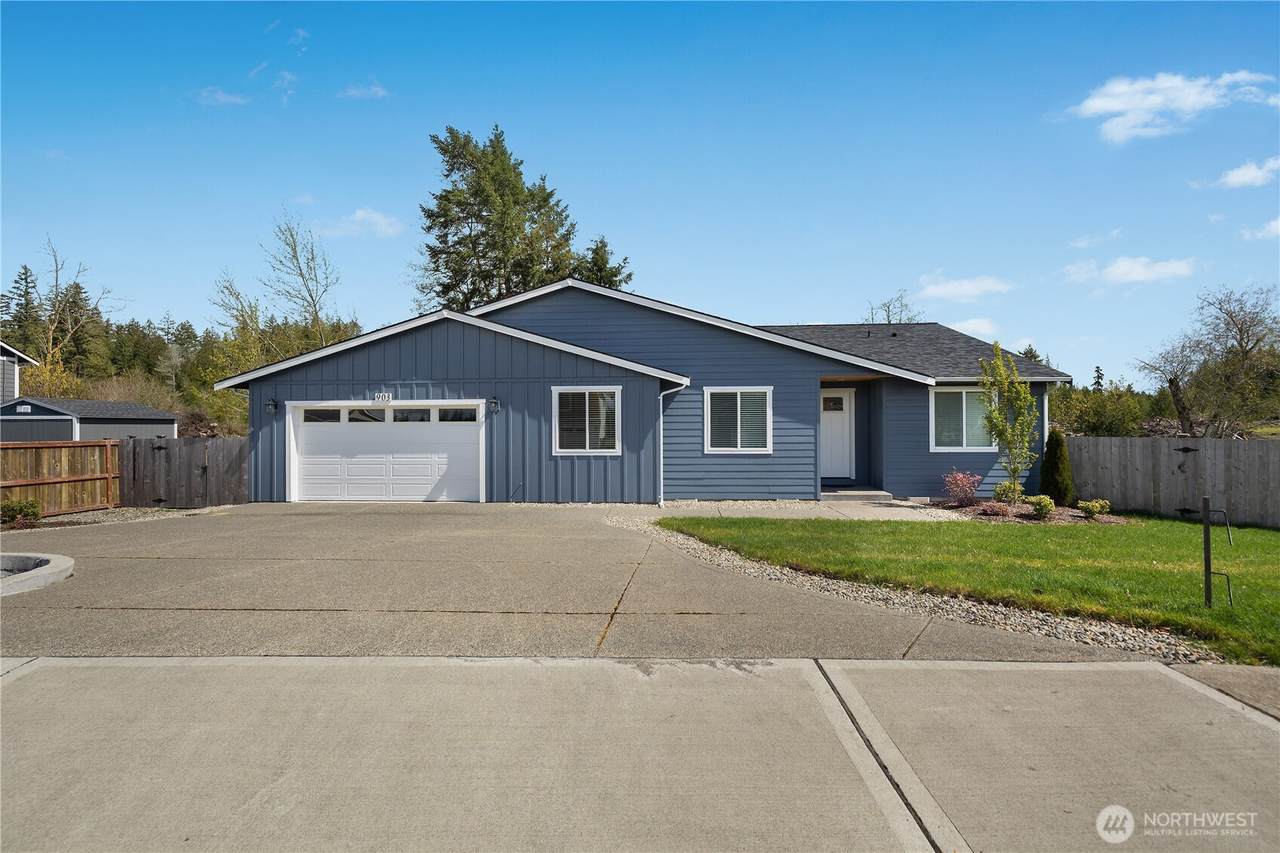 903 Cody Street - Photo 1