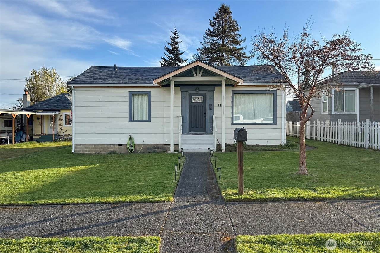 1117 4th Street - Photo 1