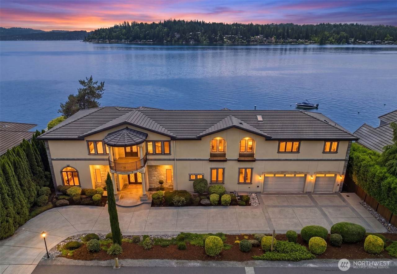 2837 Lake Sammamish Parkway - Photo 1