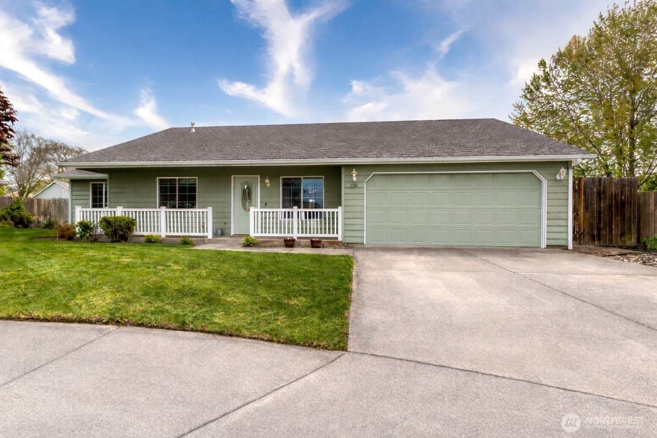 332 Redwood Place - Photo 1