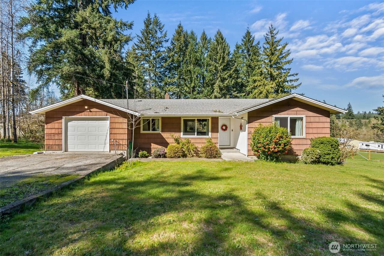 810 King Road - Photo 1