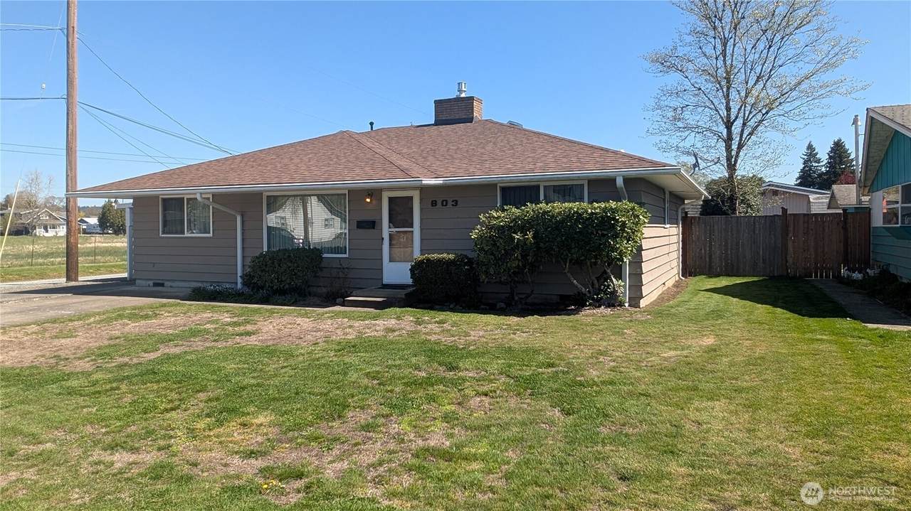 803 13th Street - Photo 1
