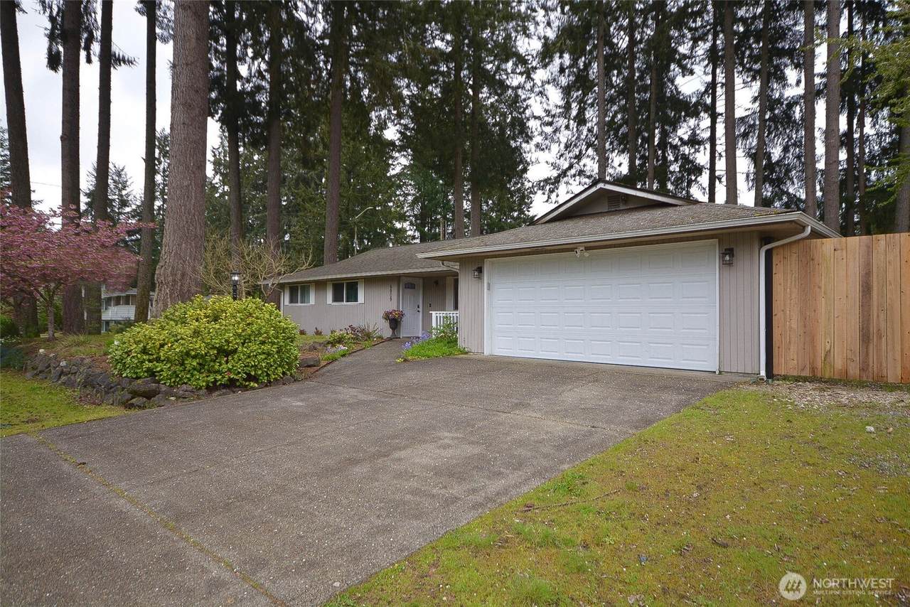 6909 33rd Avenue - Photo 1
