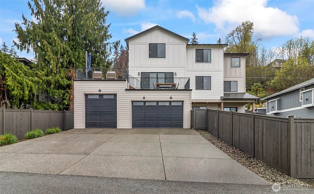 914 6th Street - Photo 1