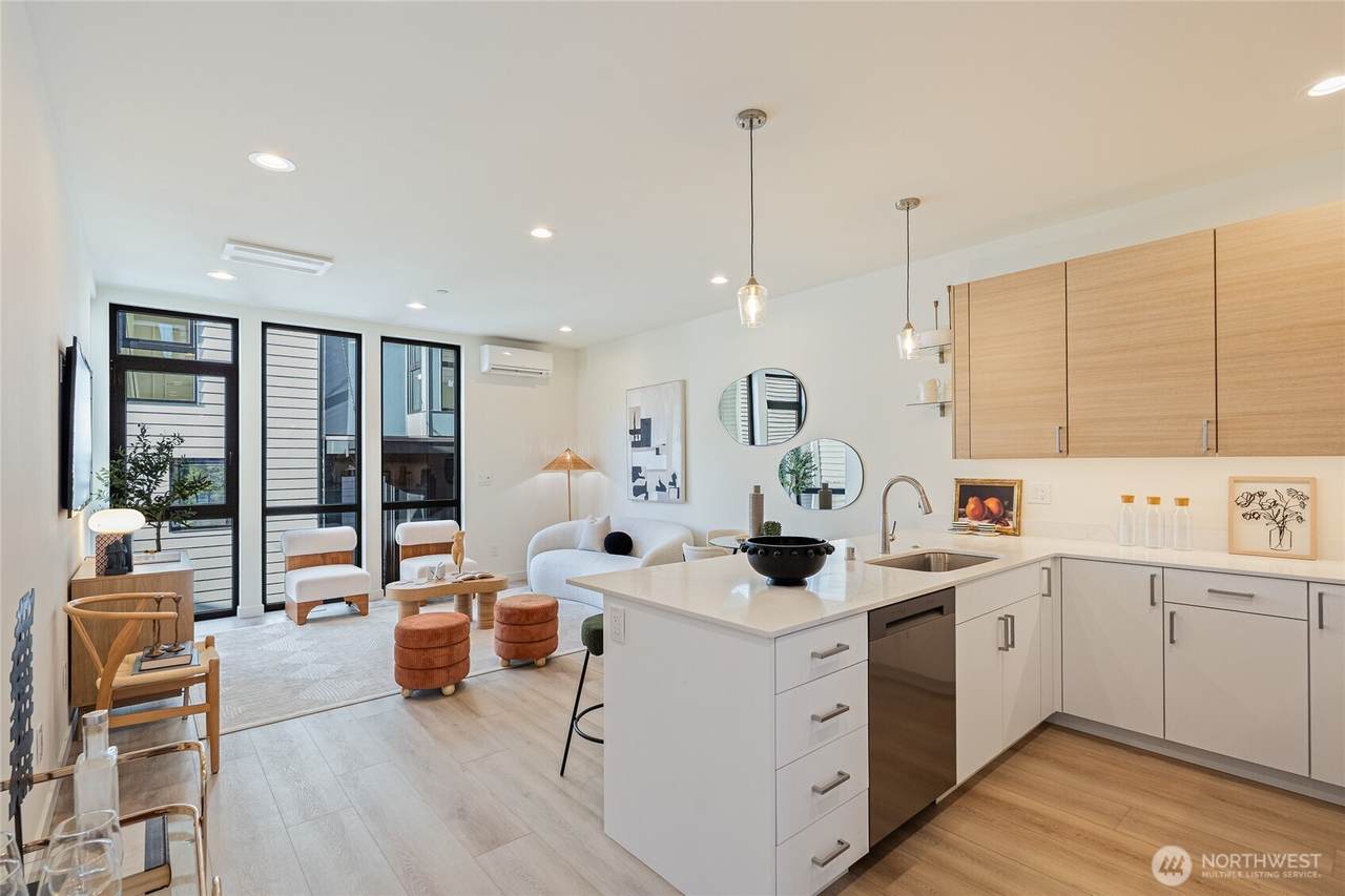 11231 Greenwood Avenue - Photo 1