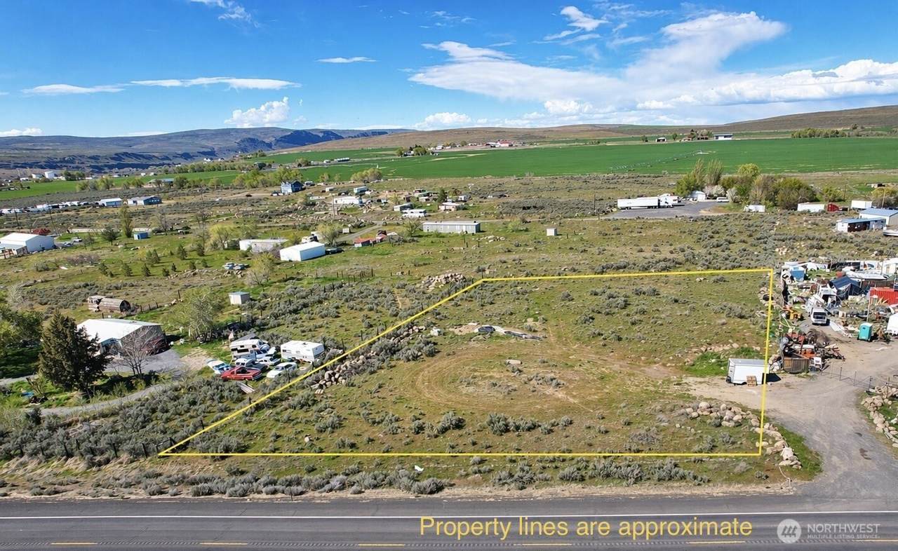 1404 Hwy 28 - Photo 1