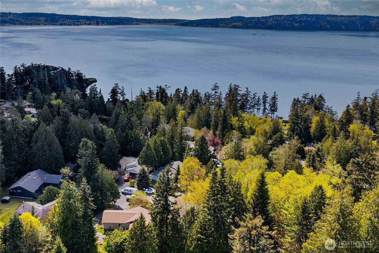 767 Shelter Bay Drive - Photo 1