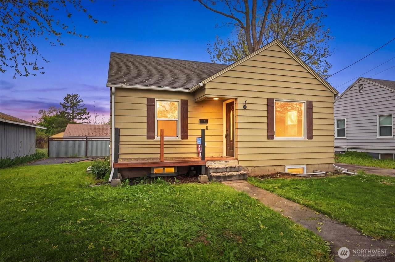 317 Ash Avenue - Photo 1