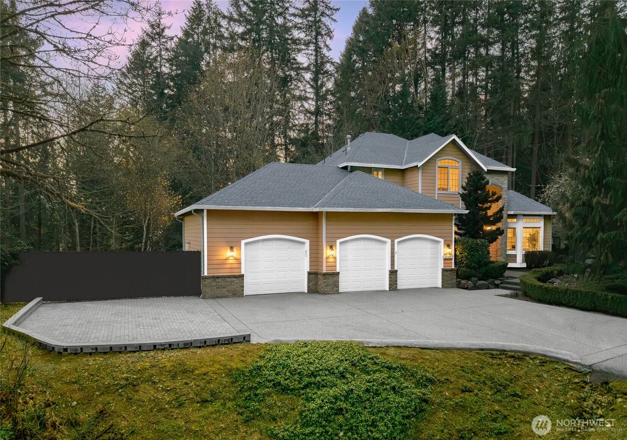 5107 218th Avenue - Photo 1