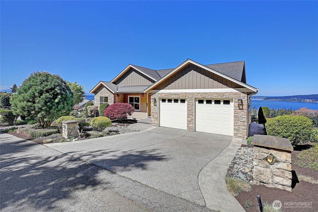 1081 Morgan Way - Photo 1