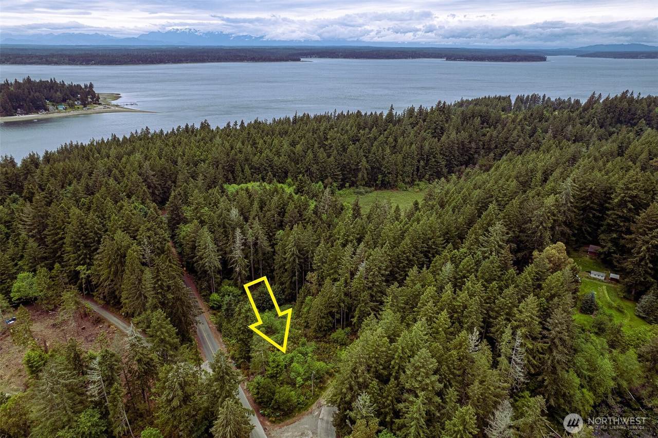 811 Herron Road - Photo 1