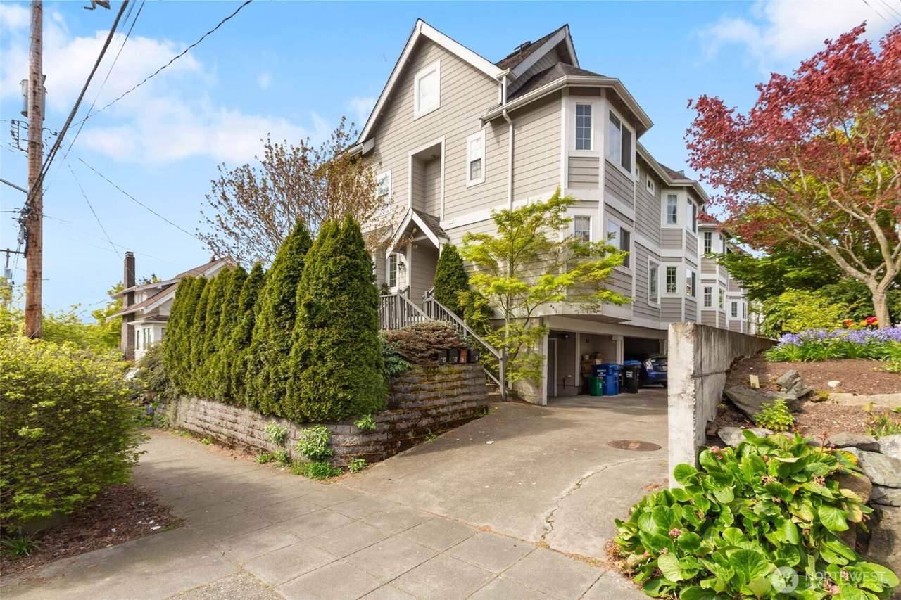 4411 Bagley Avenue - Photo 1