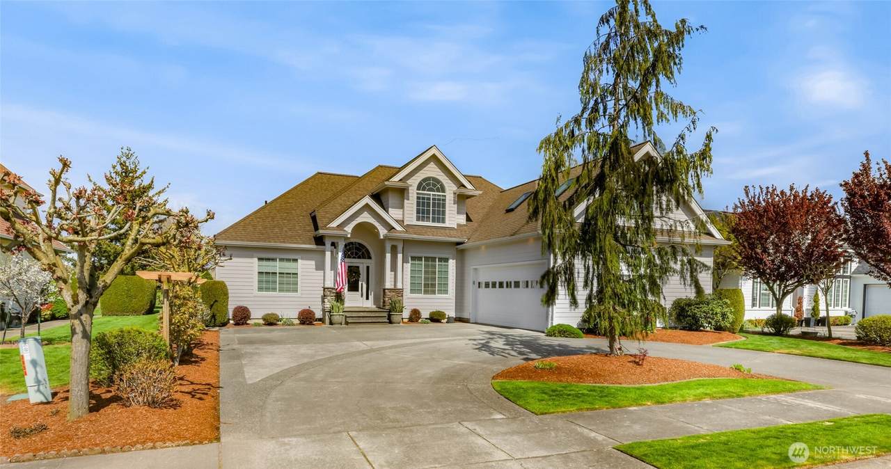 548 Sunrise Drive - Photo 1