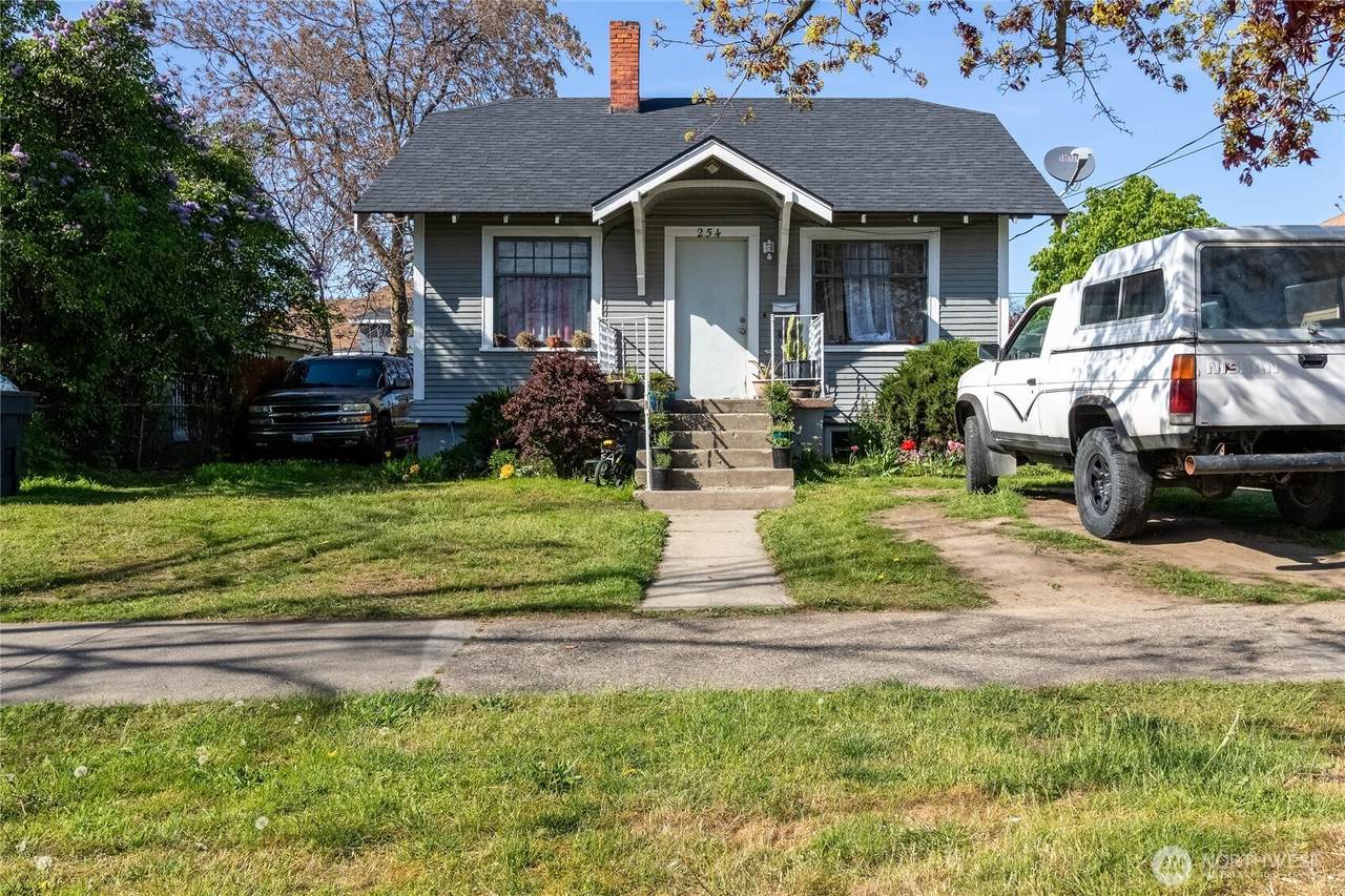 254 Chestnut - Photo 1