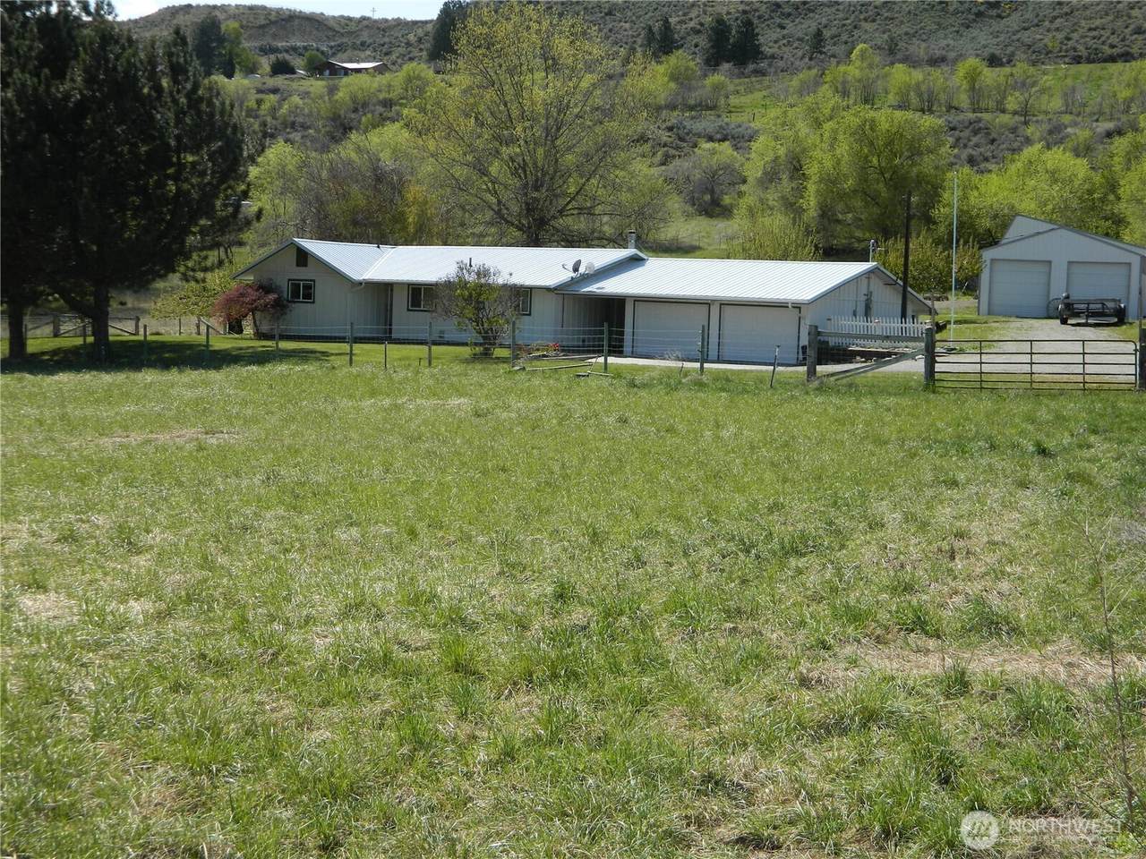 651 Highway 7 - Photo 1