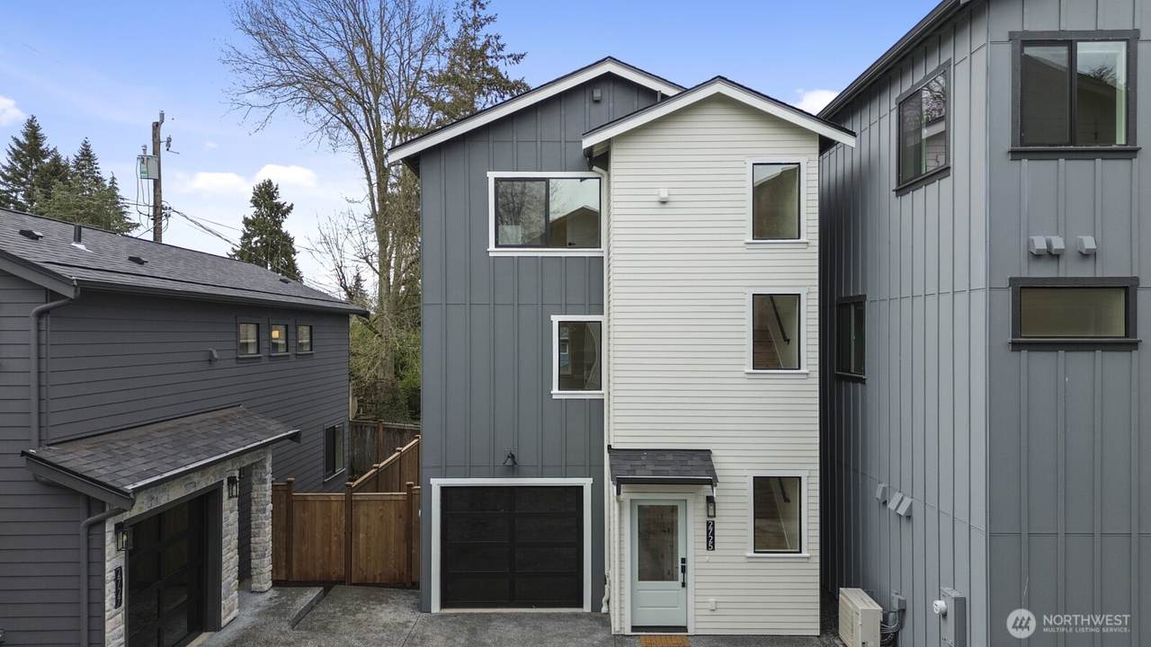 2725 87th Street - Photo 1