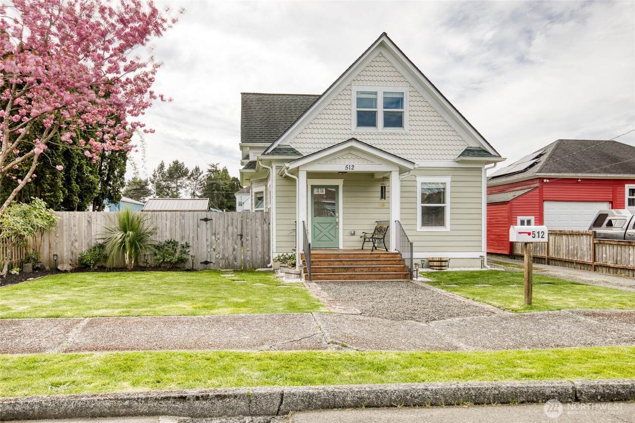 512 M Street - Photo 1