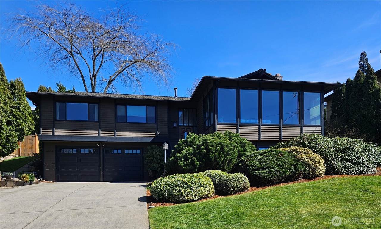 6504 113th Avenue - Photo 1
