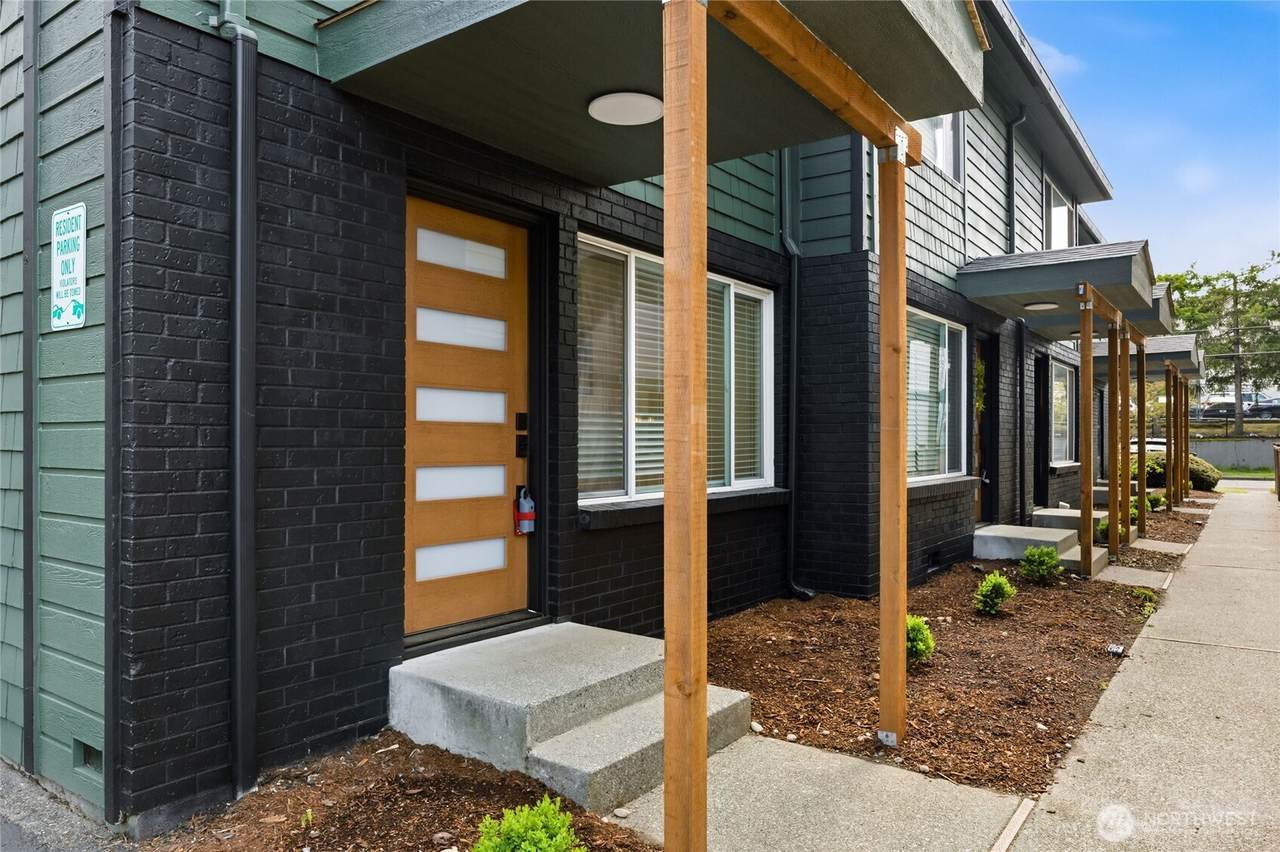 1220 137th Street - Photo 1