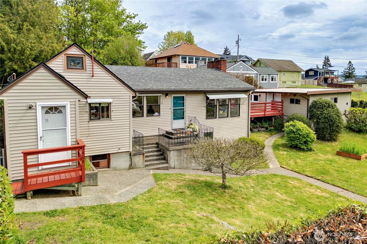 1408 Winfield Avenue - Photo 1