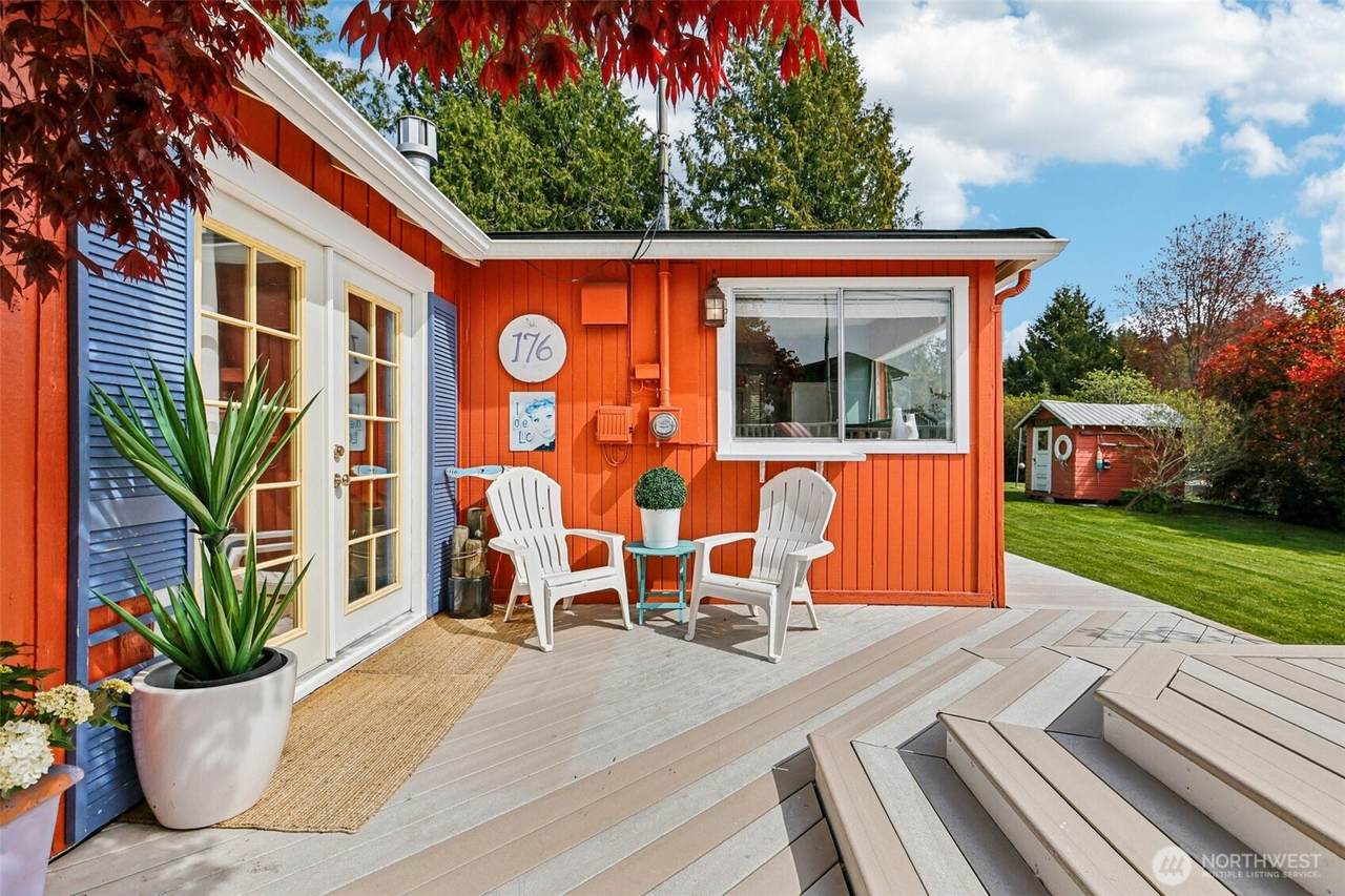 176 Maple Street - Photo 1