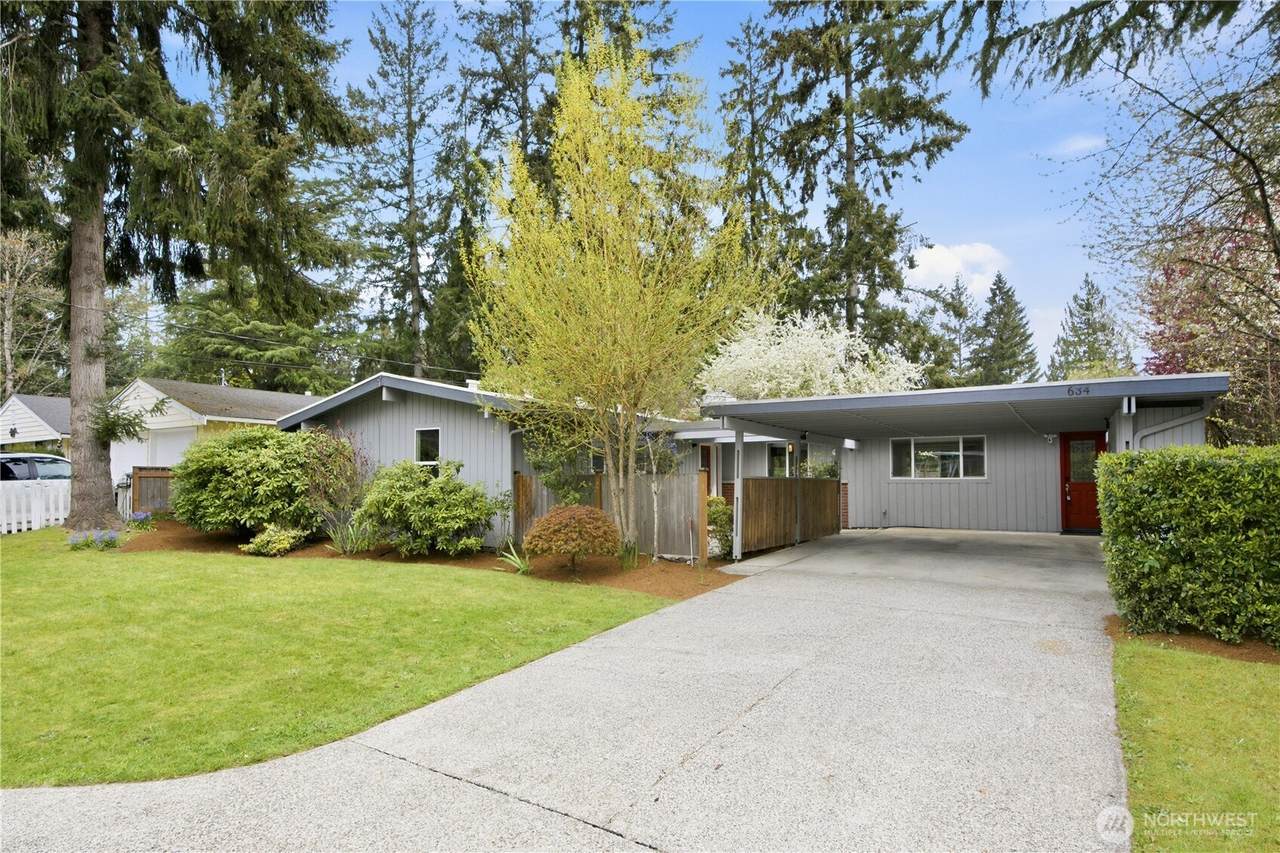 634 167th Avenue - Photo 1