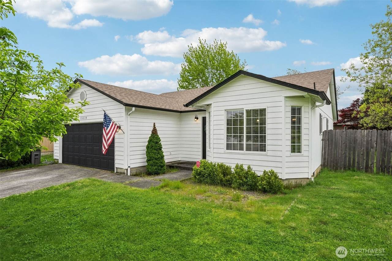 15518 88th Street - Photo 1