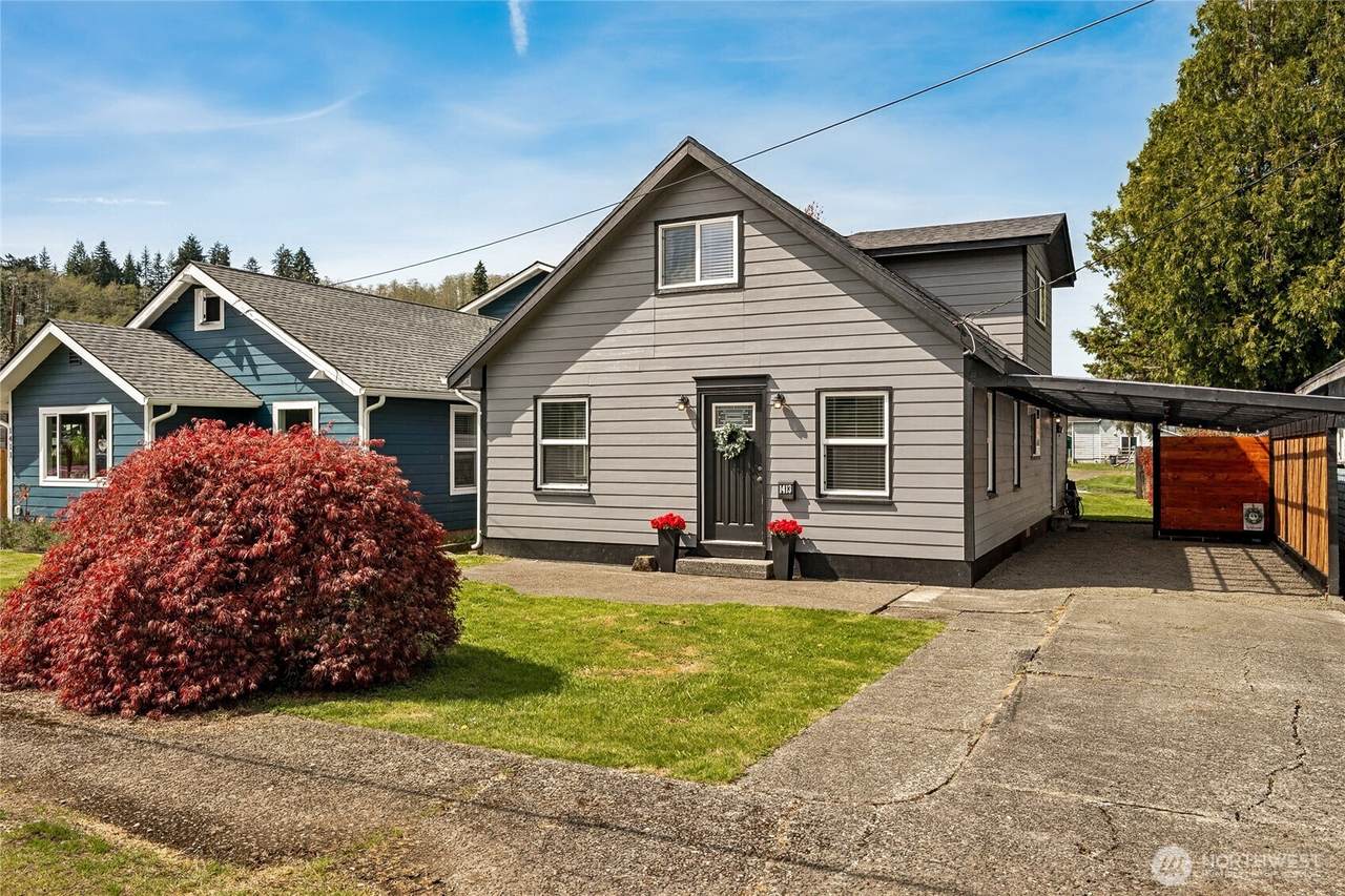 1413 Lincoln Street - Photo 1
