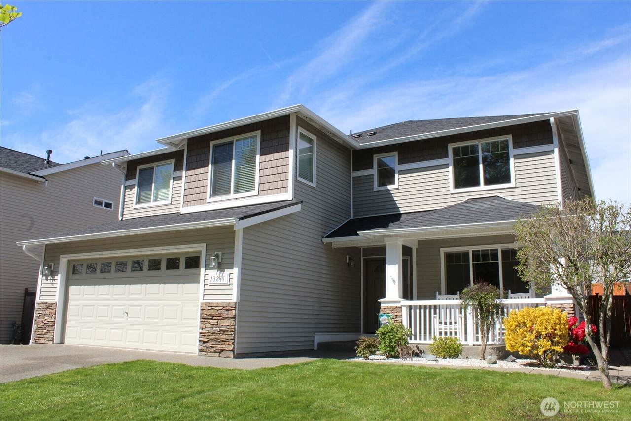 13811 176th Street - Photo 1