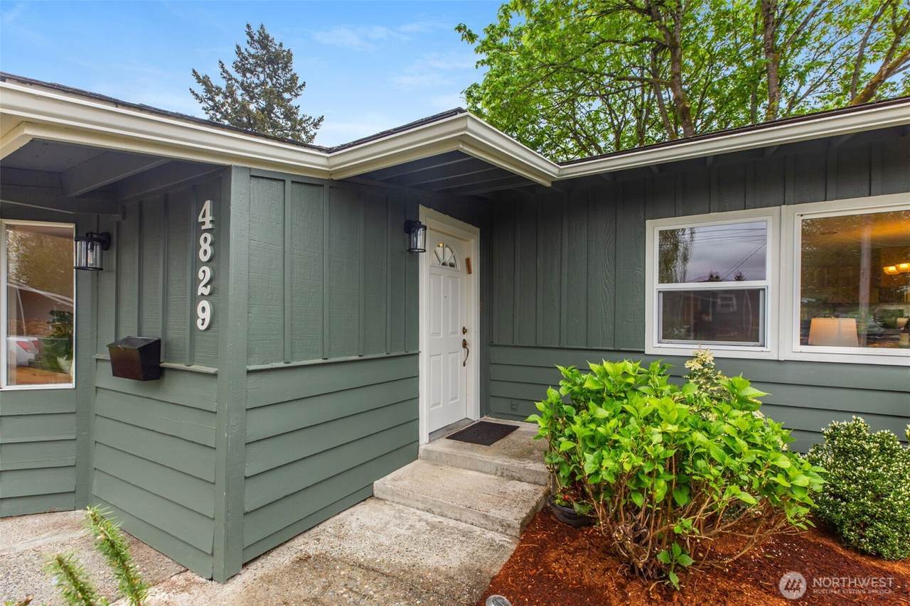 4829 Kenny Street - Photo 1